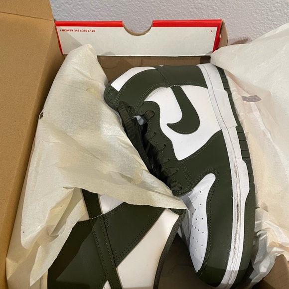 Nike Dunk High - Cargo Khaki Size 11.5 - Picture 2 of 3